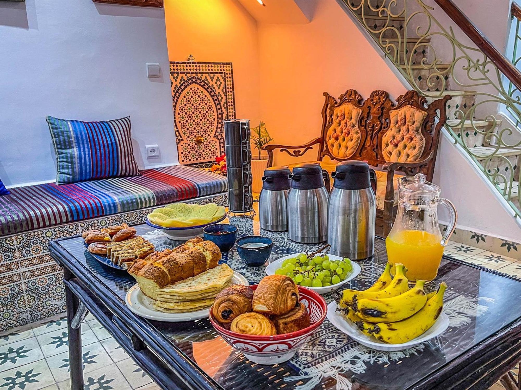 Dar Sharif Tanger Bed & Breakfast Bagian luar foto